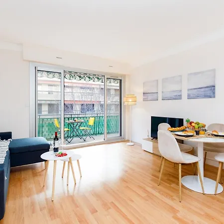 Apartment A Yourhosthelper *